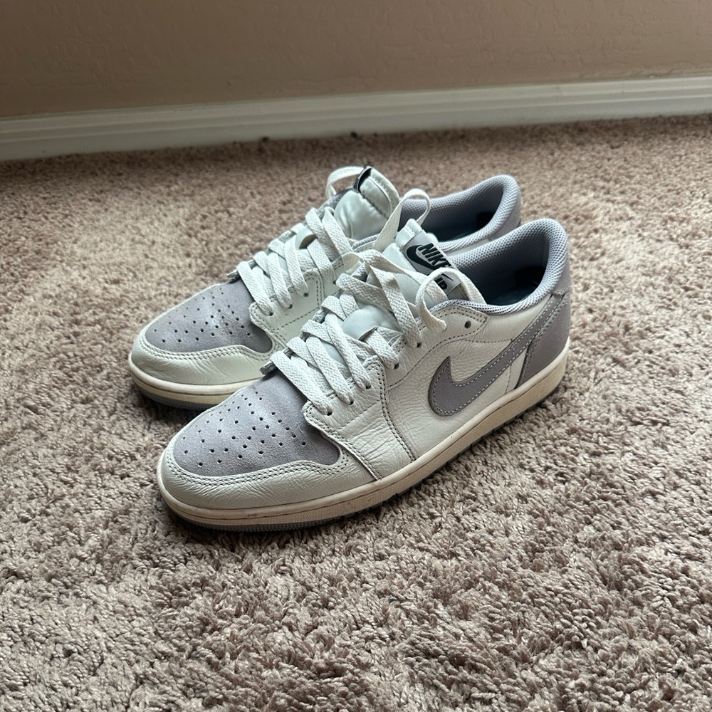 Air Jordan 1 Low OG ‘Atmosphere Gray’